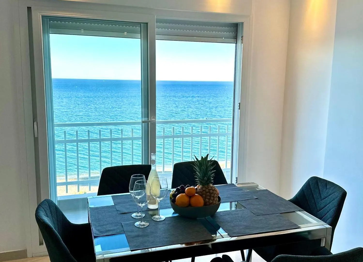 Horizonte 1 Cosy Apartment With Incredible Sea View At First Line Of Fuengirola Beach