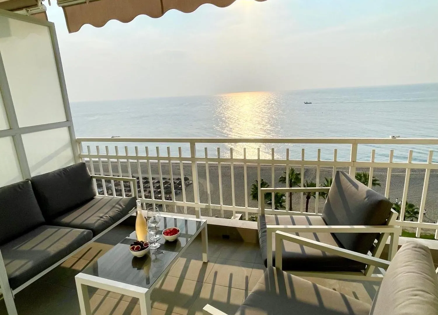 Horizonte 1 Cosy Apartment With Incredible Sea View At First Line Of Fuengirola Beach
